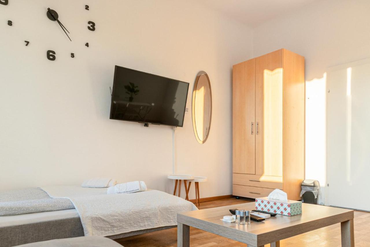 Joyful 2Br Apt. @ Millenium Tower And The Danube Viena Exterior foto